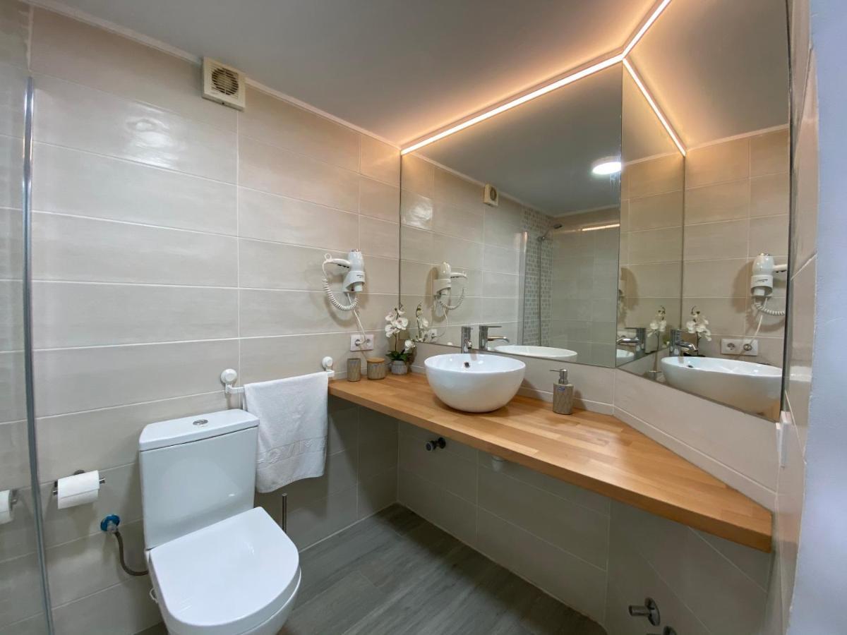 Enjoy A Sunny Apartment With Pool Next To The Sea Costa Adeje  Bagian luar foto
